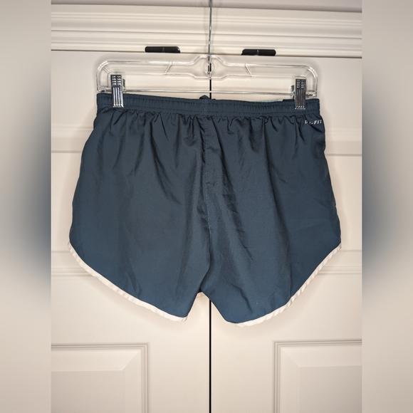 Nike Women's Small Dri-Fit Shorts Dark and Light Blue - Picture 2 of 14